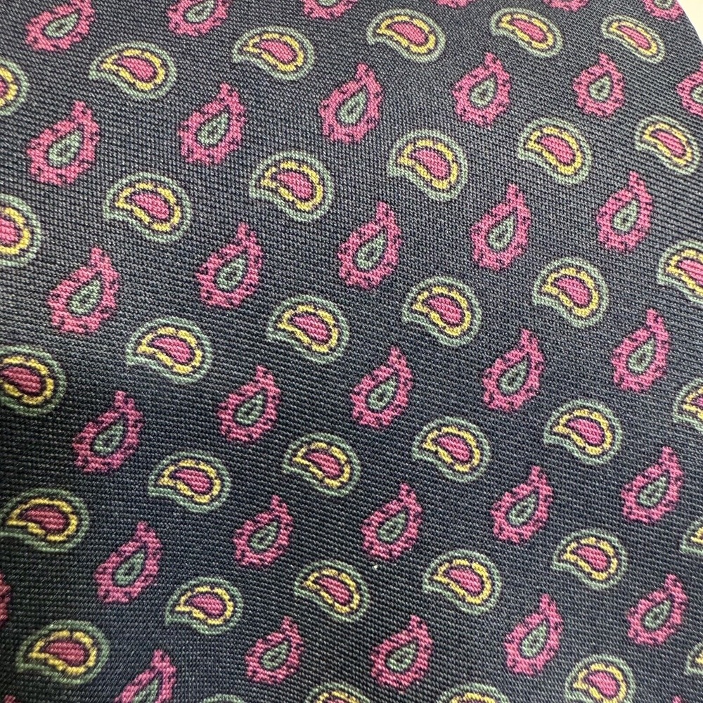 Nina Ricci Paris Skinny Navy Paisley Preppy 100% Silk‎ Tie Vintage